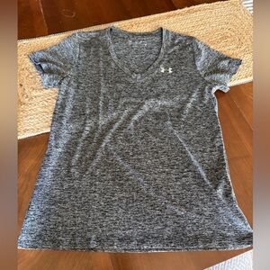 Under Armour Women’s Black/Gray Heather V-Neck Short Sleeve Tee